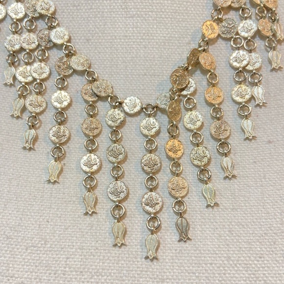 Indian silver tone mini coin necklace delicate - Picture 3 of 10